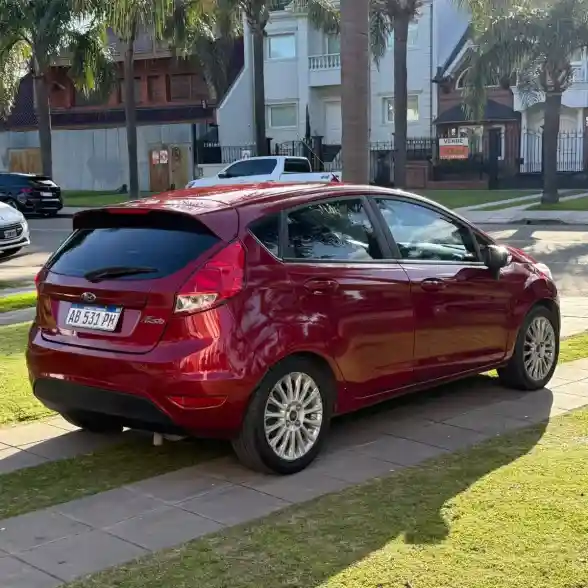 Ford Fiesta Kinetic 1.6 Se Nafta Y Gnc 2017 - foto 5
