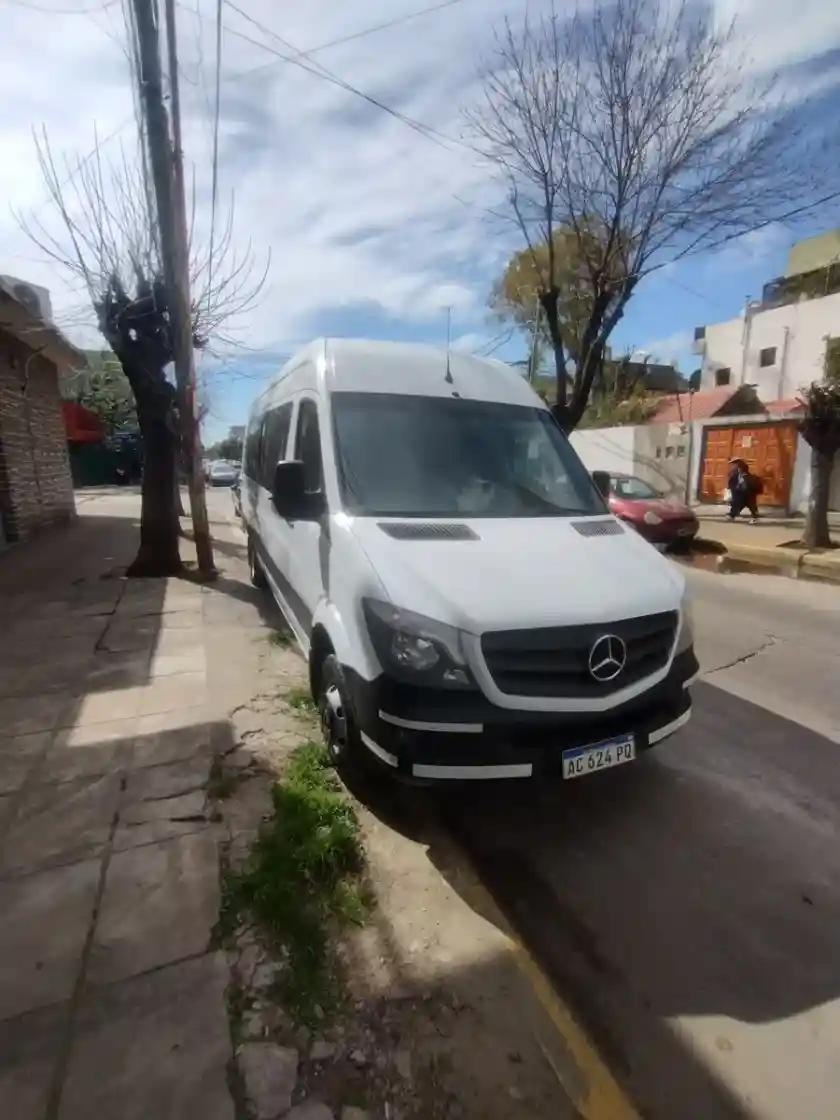Mercedes-Benz Sprinter 2.1 515 Combi 4325 150Cv 19+1 2018 - foto 2