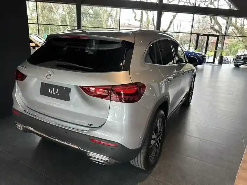 Mercedes-Benz Clase Gla Gla 200 Progressive 2026 - foto 4