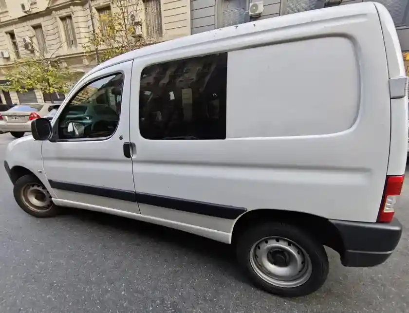 Peugeot Partner 2019 - foto 1