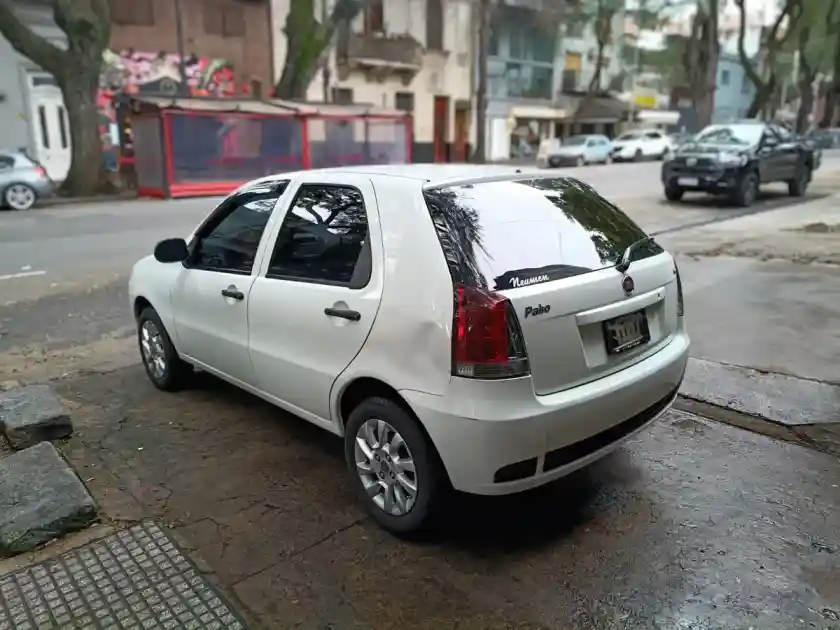 Fiat Palio 1.4 Fire Confort Pack Seg. 2014 - foto 3