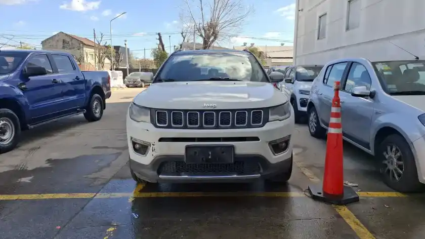 Jeep Compass 2.4 Auto Limited 4Wd 2017 - foto 2