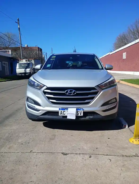 Hyundai Tucson 2.0 Style 2Wd At 2018 - foto 3