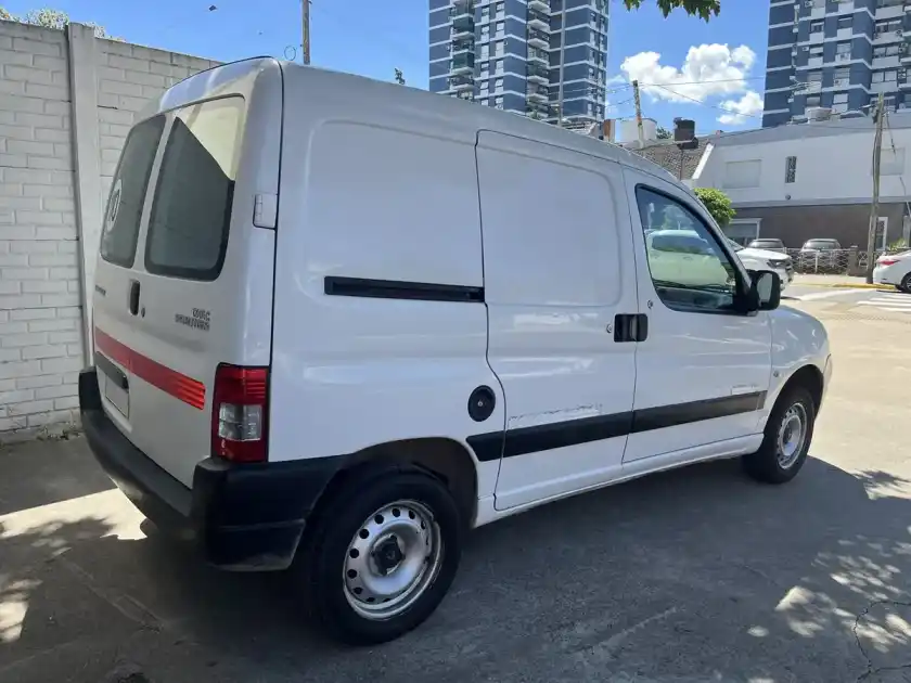 Peugeot Partner 1.4 Furgon Confort 2017 - foto 3