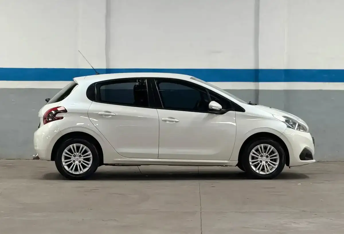 Peugeot 208 208 1.6 5P Allure 2016 - foto 4