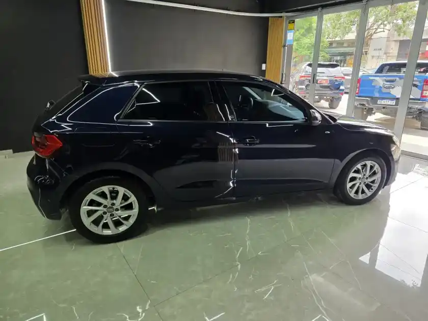 Audi A1 Sportback 1.0 30 Tfsi 116Cv 2020 - foto 4
