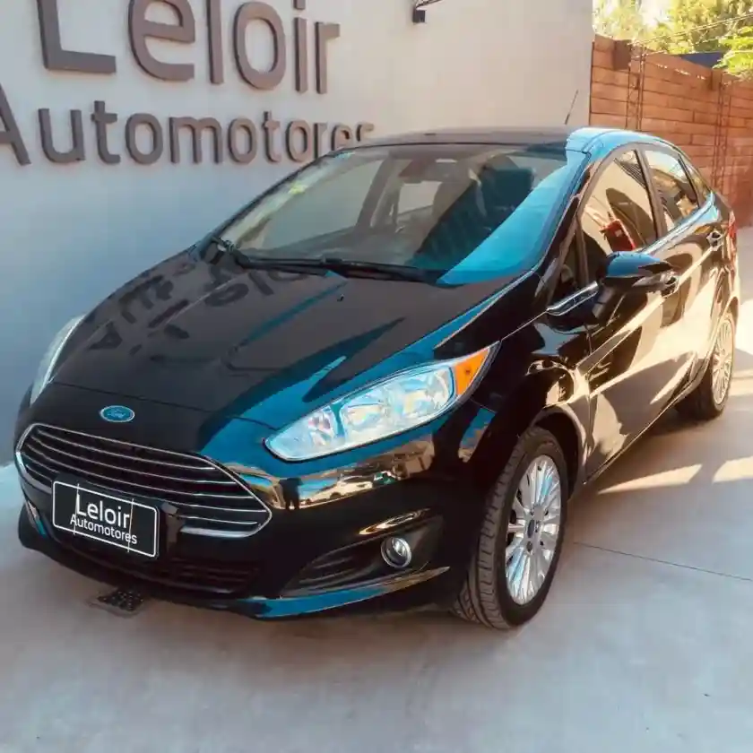 Ford Fiesta Kinetic Design 2015 - foto 1