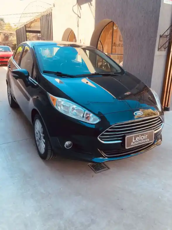 Ford Fiesta Kinetic Design 1.6 Sedan Titanium Powershift 120Cv 2015 - foto 3