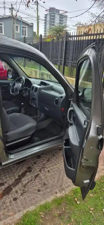 Citroën Berlingo Furgon 1.6 Hdi 92 Bussines Mixto 2018 - foto 3