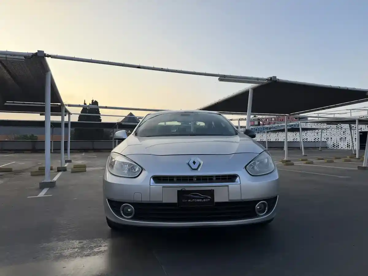 Renault Fluence 2.0 Privilege Cvt 2010 - foto 2