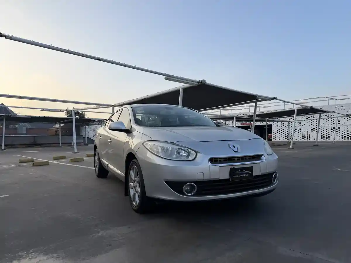 Renault Fluence 2.0 Privilege Cvt 2010 - foto 3