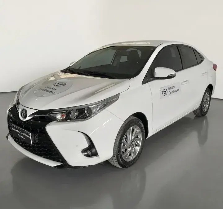 Toyota Yaris 2024 - foto 1