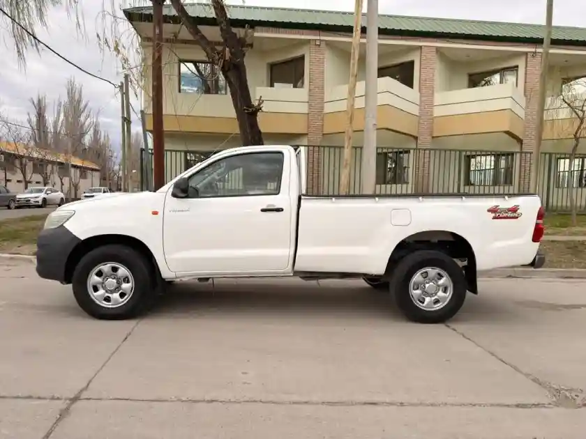 Toyota Hilux Pick-Up 2.5 Cs Dx Pack I 120Cv 4X4 - I3 2013 - foto 2