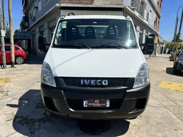 Iveco Daily 3.0 Chasis Cs 35C15 Paso (3750) 2018 - foto 2