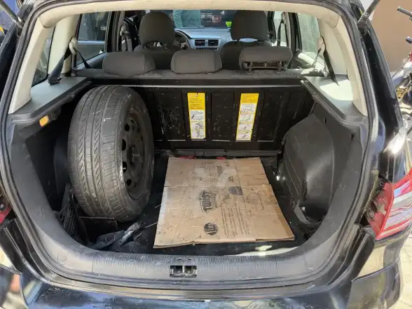 Volkswagen Suran 1.6 5D 6 Puertas 2016 - foto 5