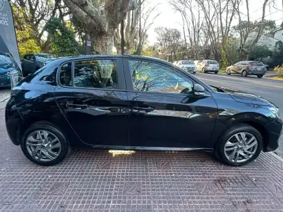 Peugeot 208 1.6 Allure At 2025 - foto 2