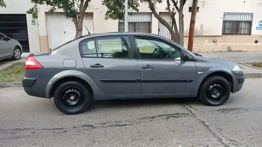 Renault Mégane Ii 1.6 L Confort Plus 2008 - foto 3