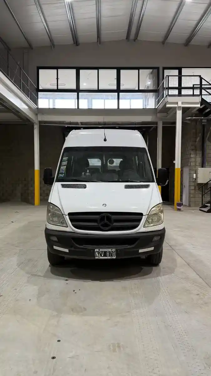Mercedes-Benz Sprinter 2.1 415 Furgon 3665 Te Mixto 4+1 2014 - foto 2