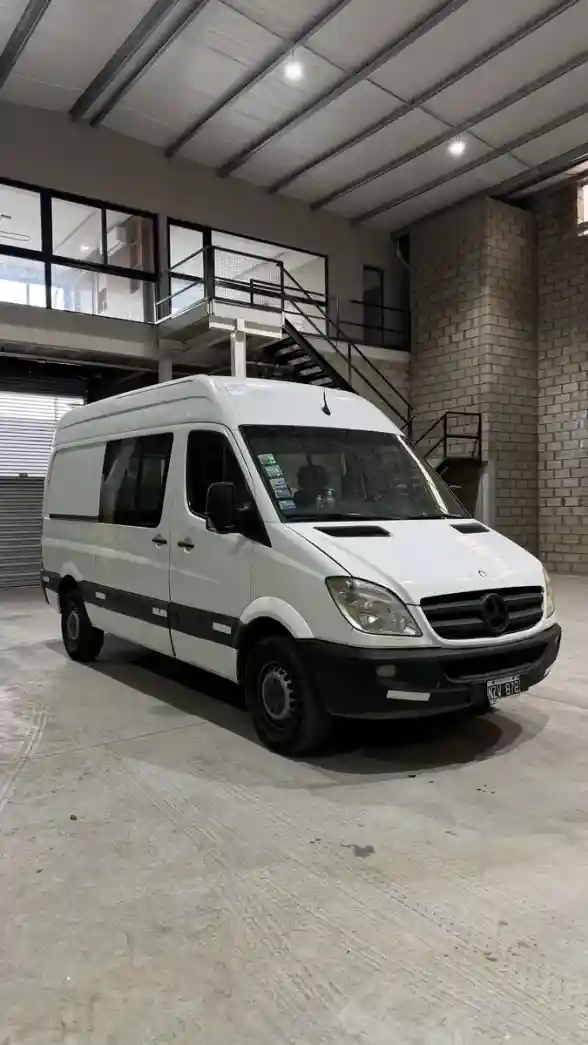Mercedes-Benz Sprinter 2.1 415 Furgon 3665 Te Mixto 4+1 2014 - foto 4
