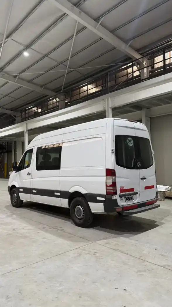Mercedes-Benz Sprinter 2.1 415 Furgon 3665 Te Mixto 4+1 2014 - foto 5