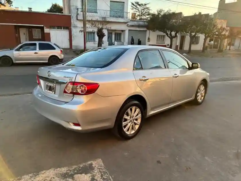 Toyota Corolla 1.8 Se-G Mt 136Cv 2012 - foto 3