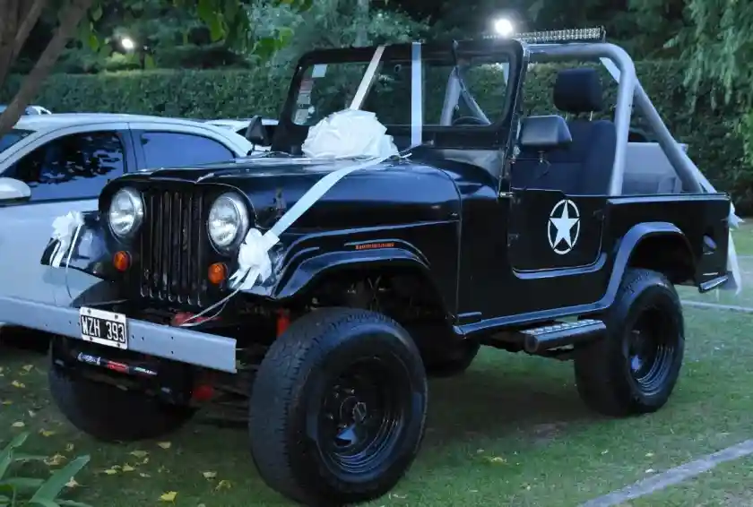 IKA Jeep 2001 - foto 1
