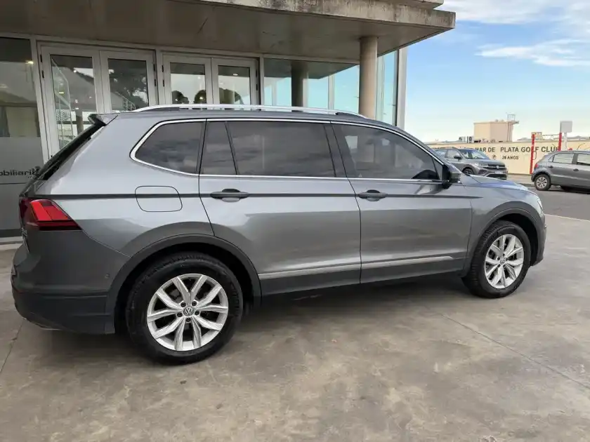 Volkswagen Tiguan Allspace 2.0 Tsi Comfortline Dsg 2019 - foto 2