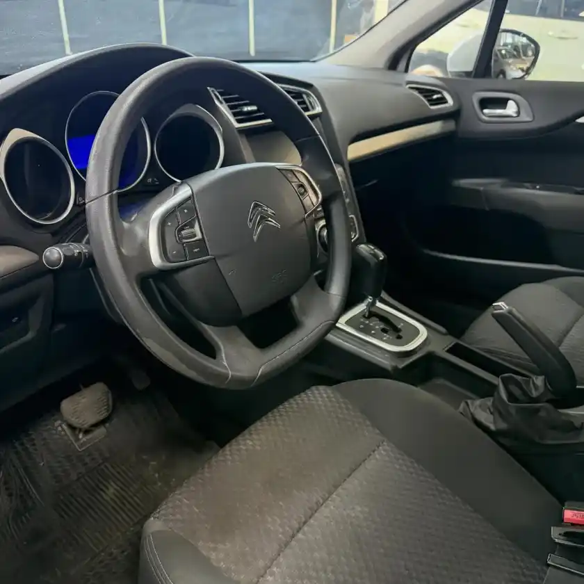 Citroën C4 Lounge 1.6 Tendance At6 Thp 163Cv 2015 - foto 3