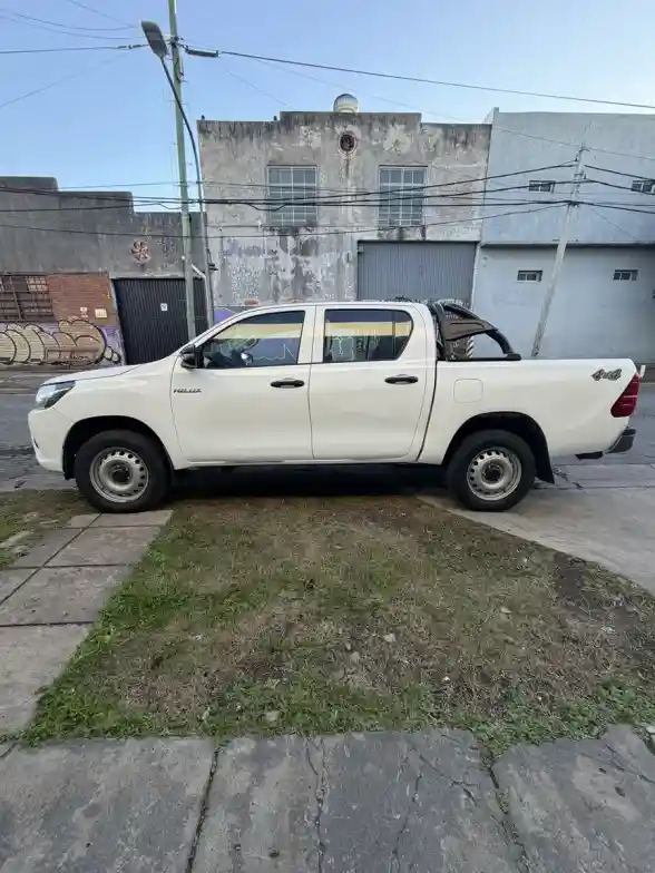Toyota Hilux Pick-Up 2.4 Cd Dx 150Cv 4X4 2021 - foto 4