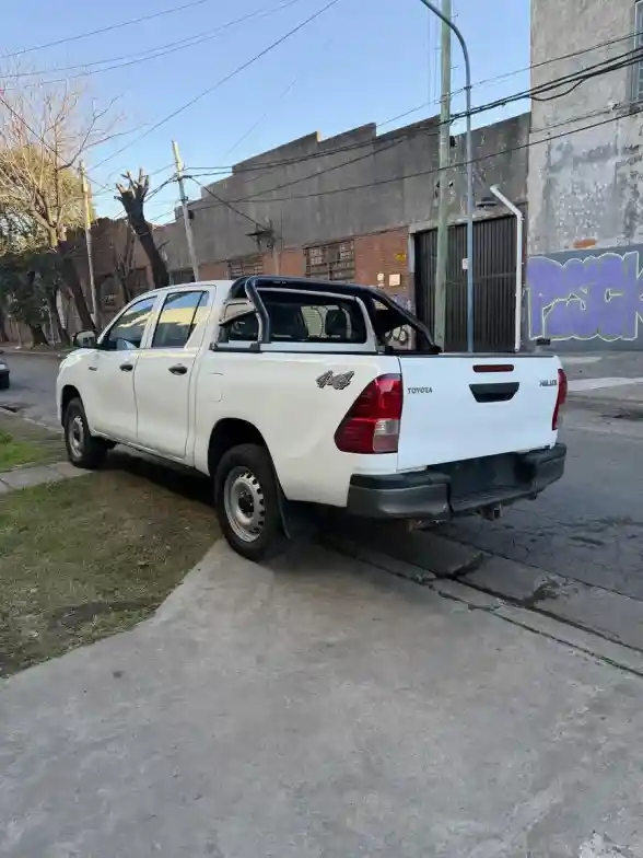 Toyota Hilux Pick-Up 2.4 Cd Dx 150Cv 4X4 2021 - foto 5