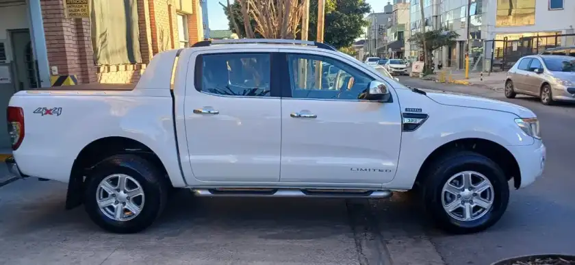 Ford Ranger 3.2 Cd 4X4 Limited Tdci 200Cv At 2015 - foto 2