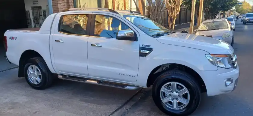 Ford Ranger 3.2 Cd 4X4 Limited Tdci 200Cv At 2015 - foto 4
