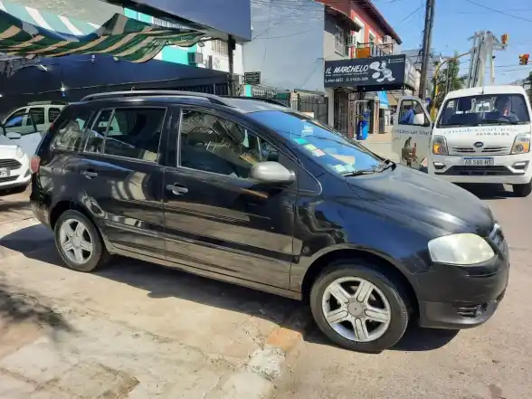Volkswagen Suran 1.6 I Comfortline 60A 2006 - foto 1
