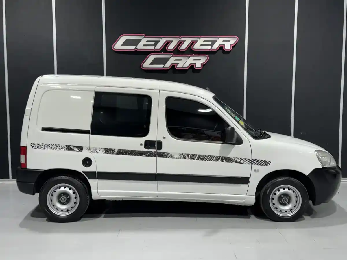 Citroën Berlingo Furgon 1.6 Vti 115 Business Mixto 2018 - foto 2
