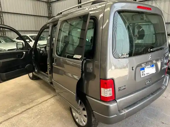 Citroën Berlingo Multispace 1.6 Xtr Hdi 92 Am18 2018 - foto 4