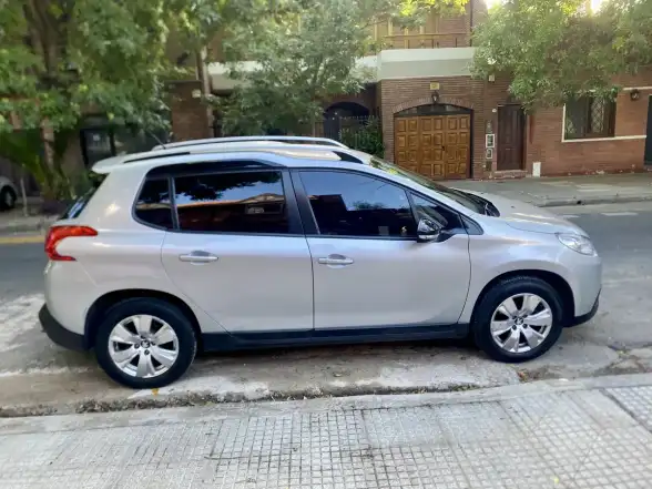 Peugeot 2008 1.6 Allure 2019 - foto 4