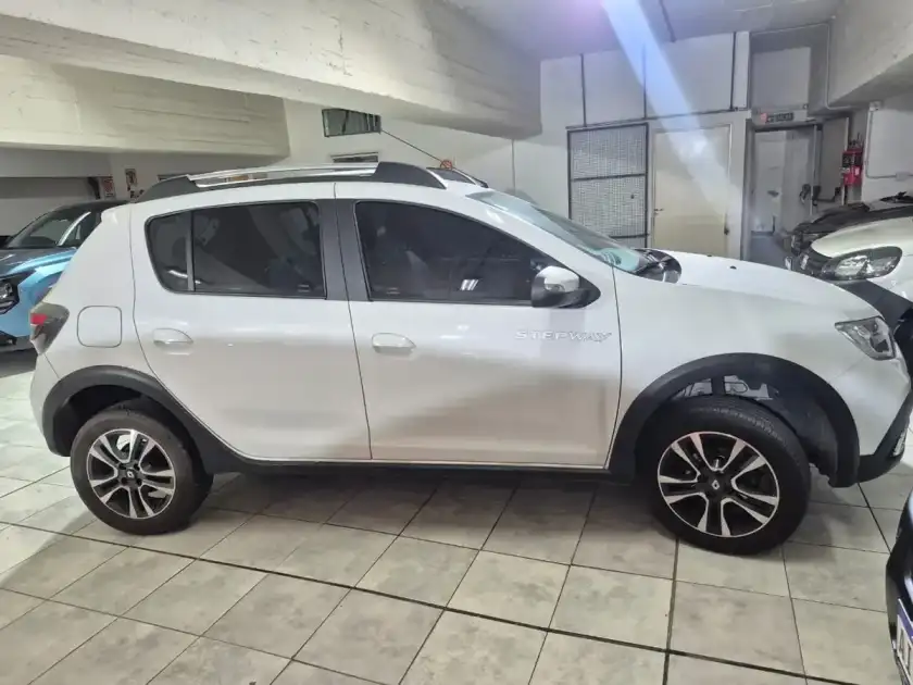 Renault Sandero Stepway 1.6 16V Intense Cvt 2024 - foto 4