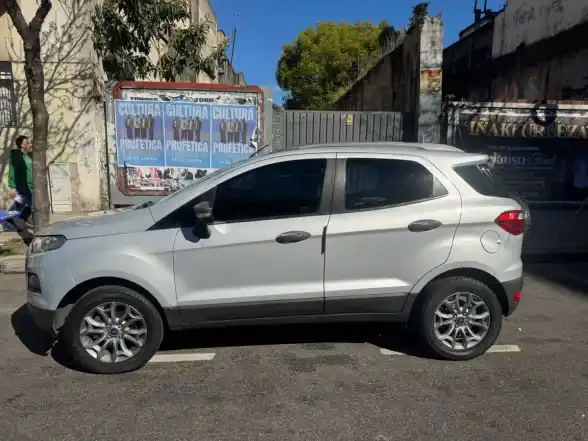 Ford Ecosport 1.6 Freestyle 110Cv 4X2 2013 - foto 4