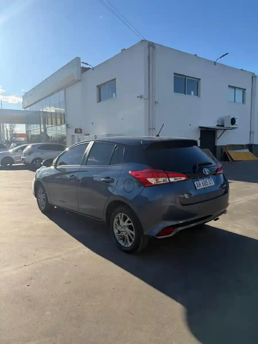 Toyota Yaris 1.5 107Cv Xs Cvt 2025 - foto 3