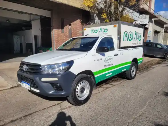 Toyota Hilux 2.4 Cs Dx 150Cv 4X2 2018 - foto 1