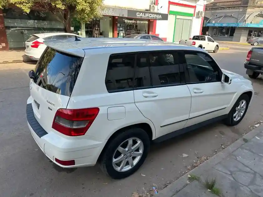 Mercedes-Benz Clase Glk 2.5 Glk300 V6 City 4Matic 2010 - foto 2