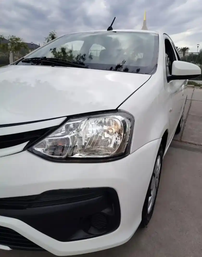 Toyota Etios 1.5 X 6Mt My19 2022 - foto 4