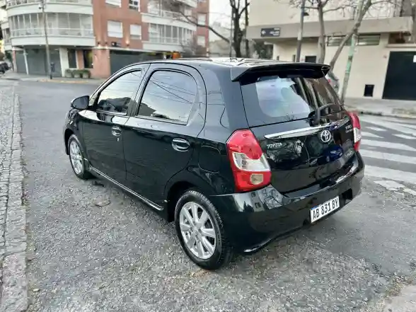 Toyota Etios 1.5 Xls 2017 - foto 3