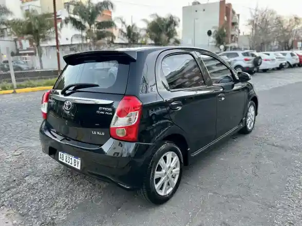 Toyota Etios 1.5 Xls 2017 - foto 5