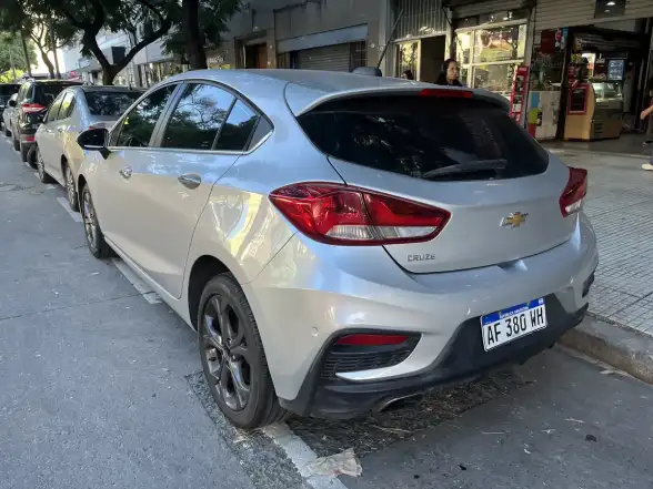 Chevrolet Cruze 5 1.4 Ltz At 5P 2022 - foto 4