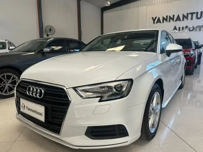 Audi A3 1.4 Tfsi Sedan Stronic 125Cv 2019 - foto 3
