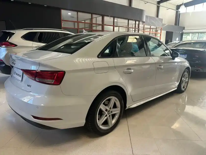 Audi A3 1.4 Tfsi Sedan Stronic 125Cv 2019 - foto 4