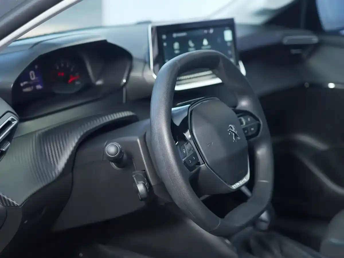 Peugeot 208 1.6 Style Tiptronic 2023 - foto 5