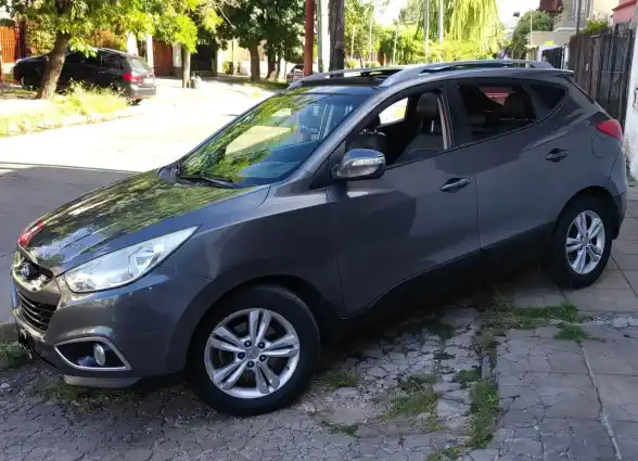 Hyundai Tucson 2010 - foto 1