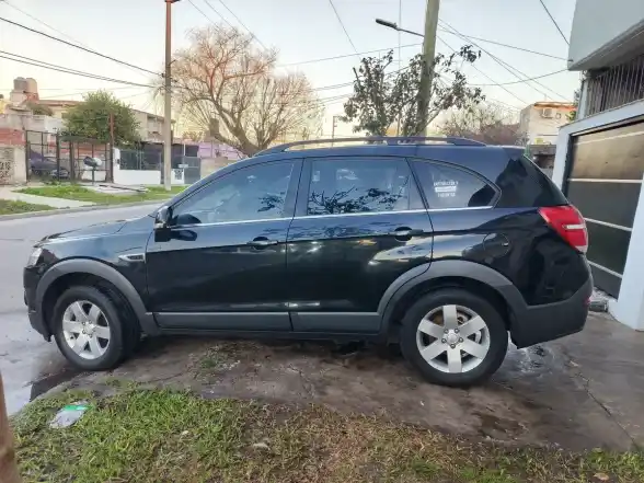 Chevrolet Captiva 2.4 Ls Mt Fwd 167Cv 2015 - foto 3
